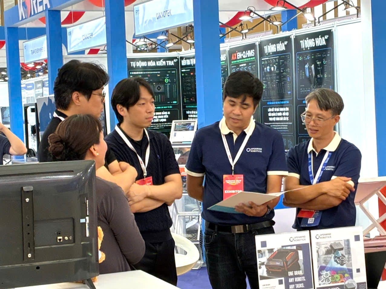 OpenMind Robotics Showcases 3D AI Vision & AMR Integration at Automation World Vietnam 2026: Photo 10